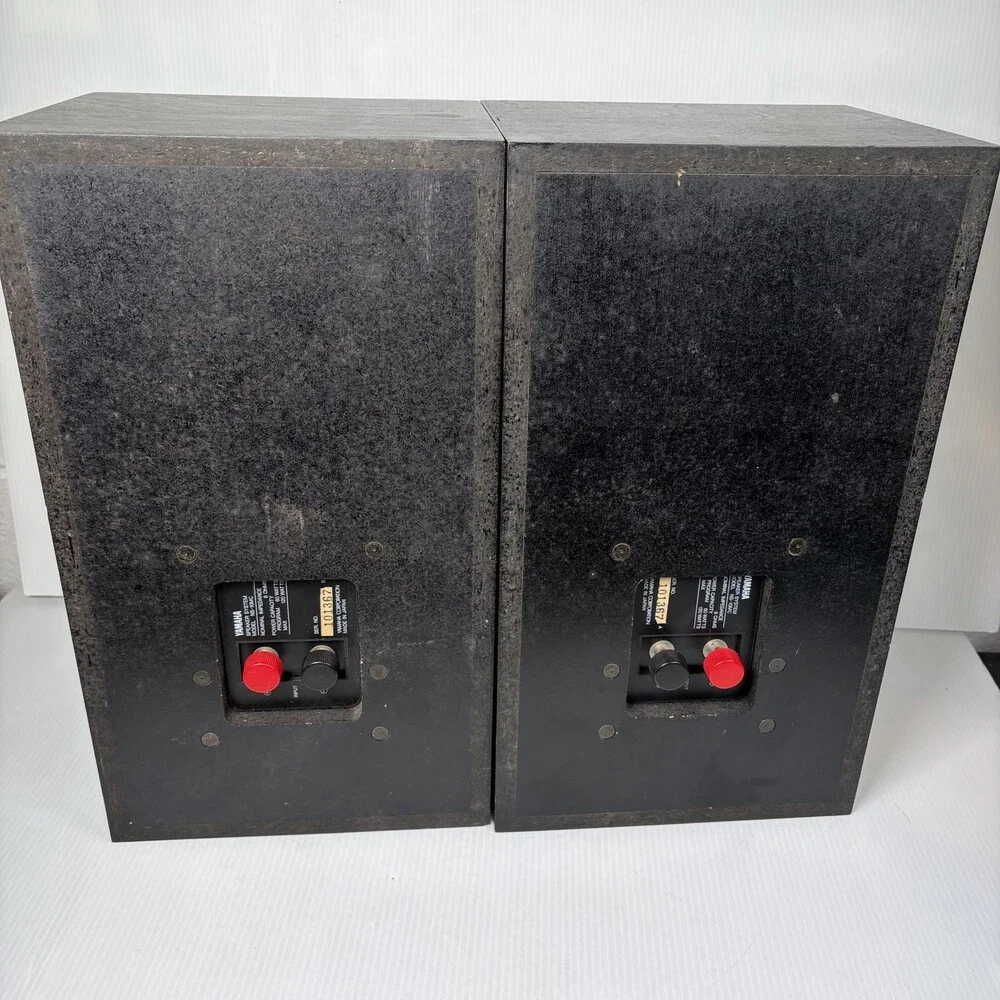 Vintage Yamaha NS-10MC 2-Way Stuido Monitor Bookshelf Speakers Pair Passive READ